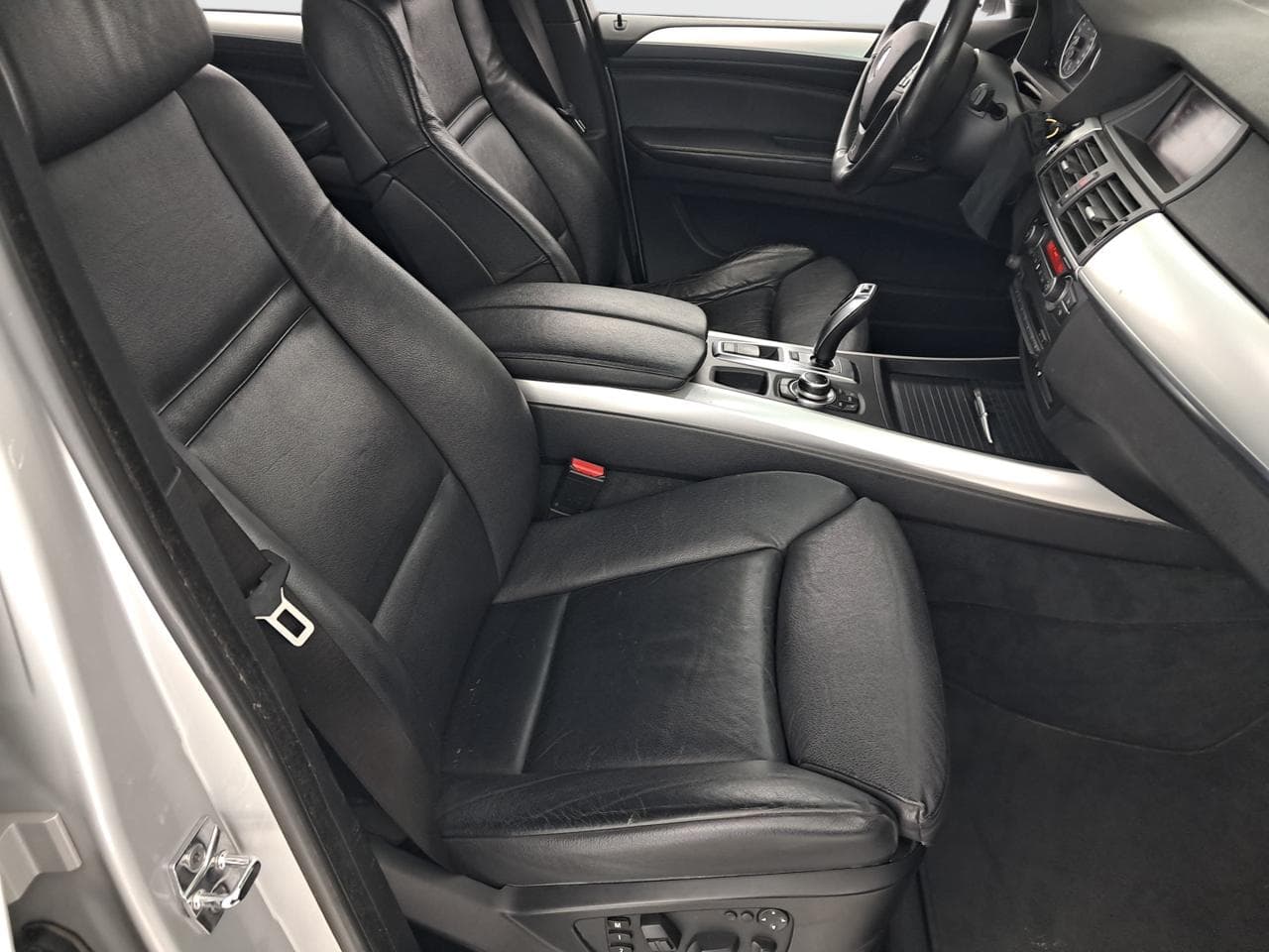 2009 BMW X5 - 12