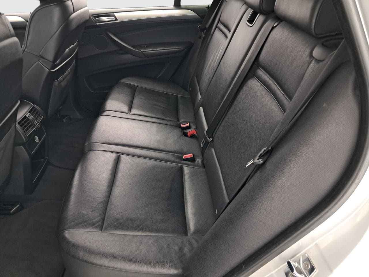2009 BMW X5 - 15