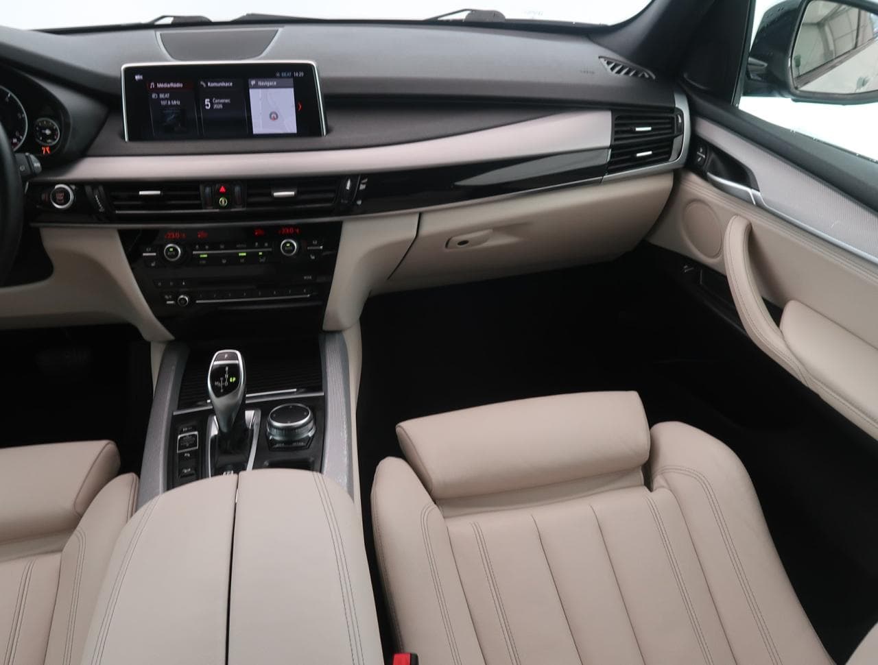 2018 BMW X5 - 11