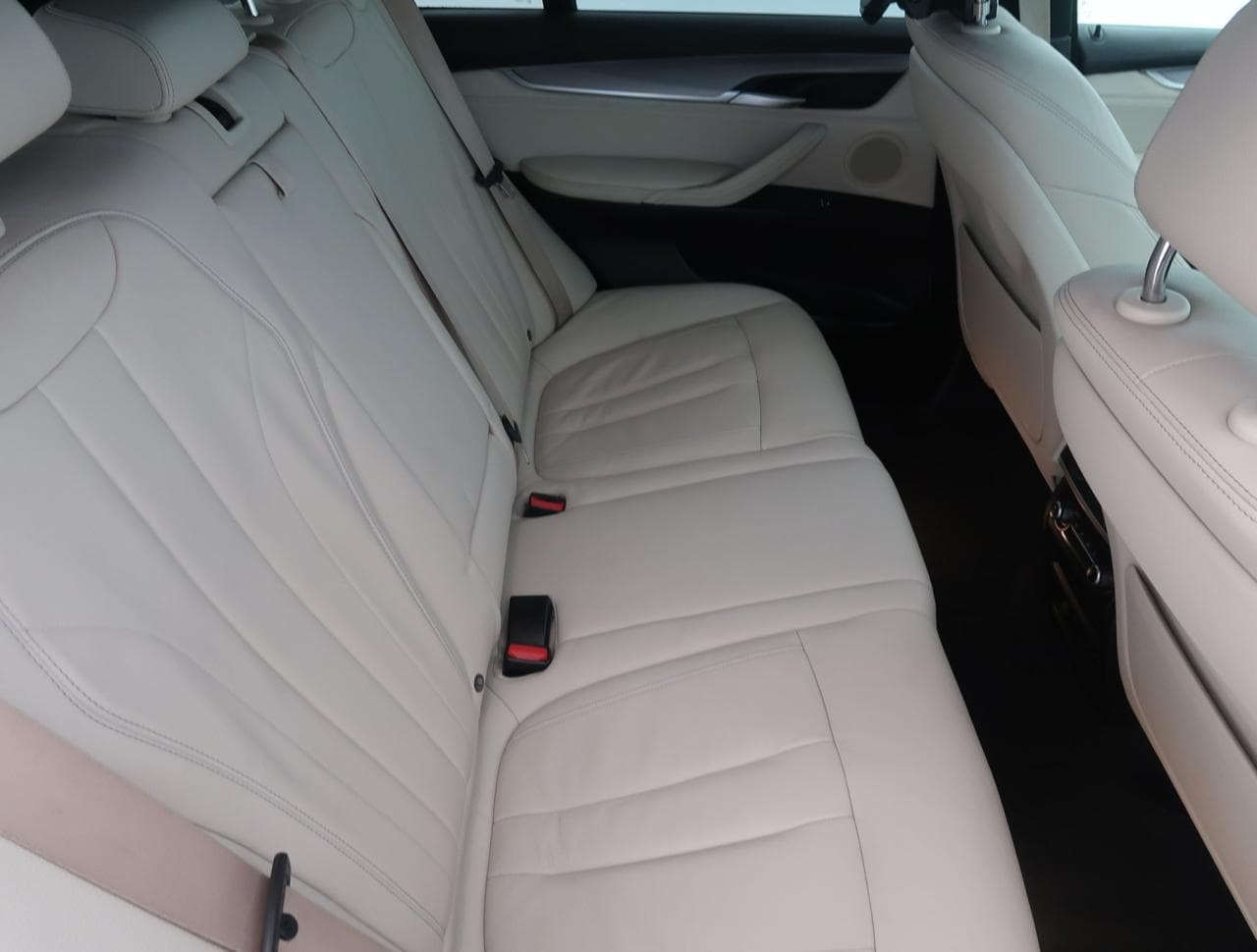 2018 BMW X5 - 13