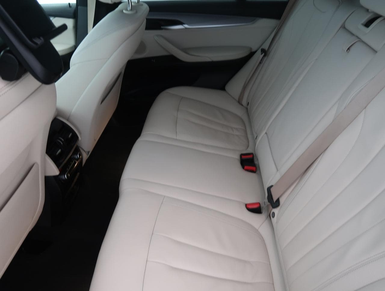 2018 BMW X5 - 15