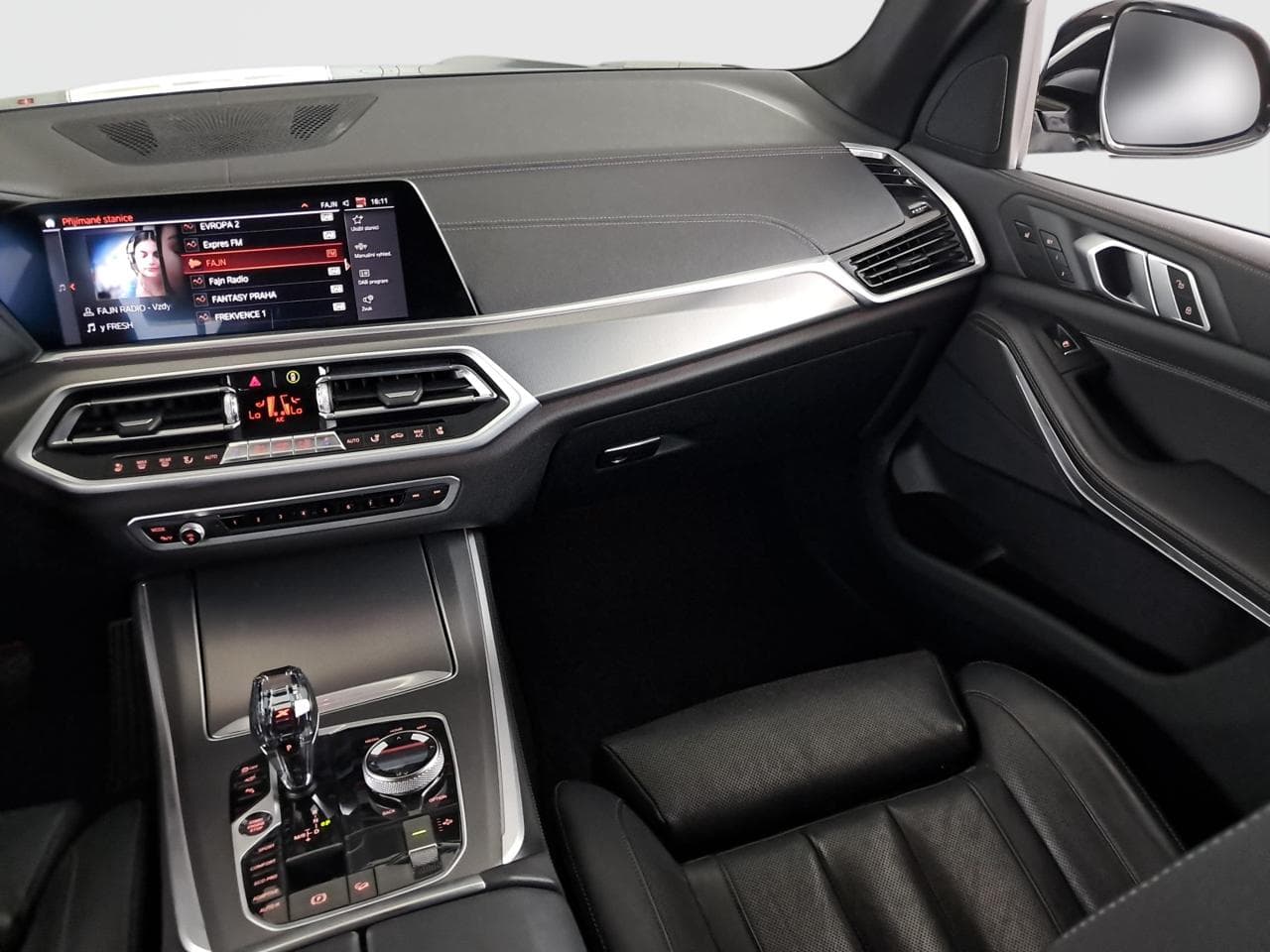 2021 BMW X5 - 11