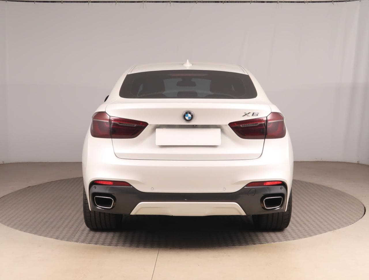 2017 BMW X6 - 6