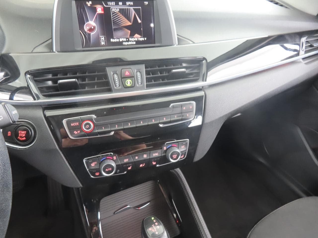 2016 BMW X1 - 18