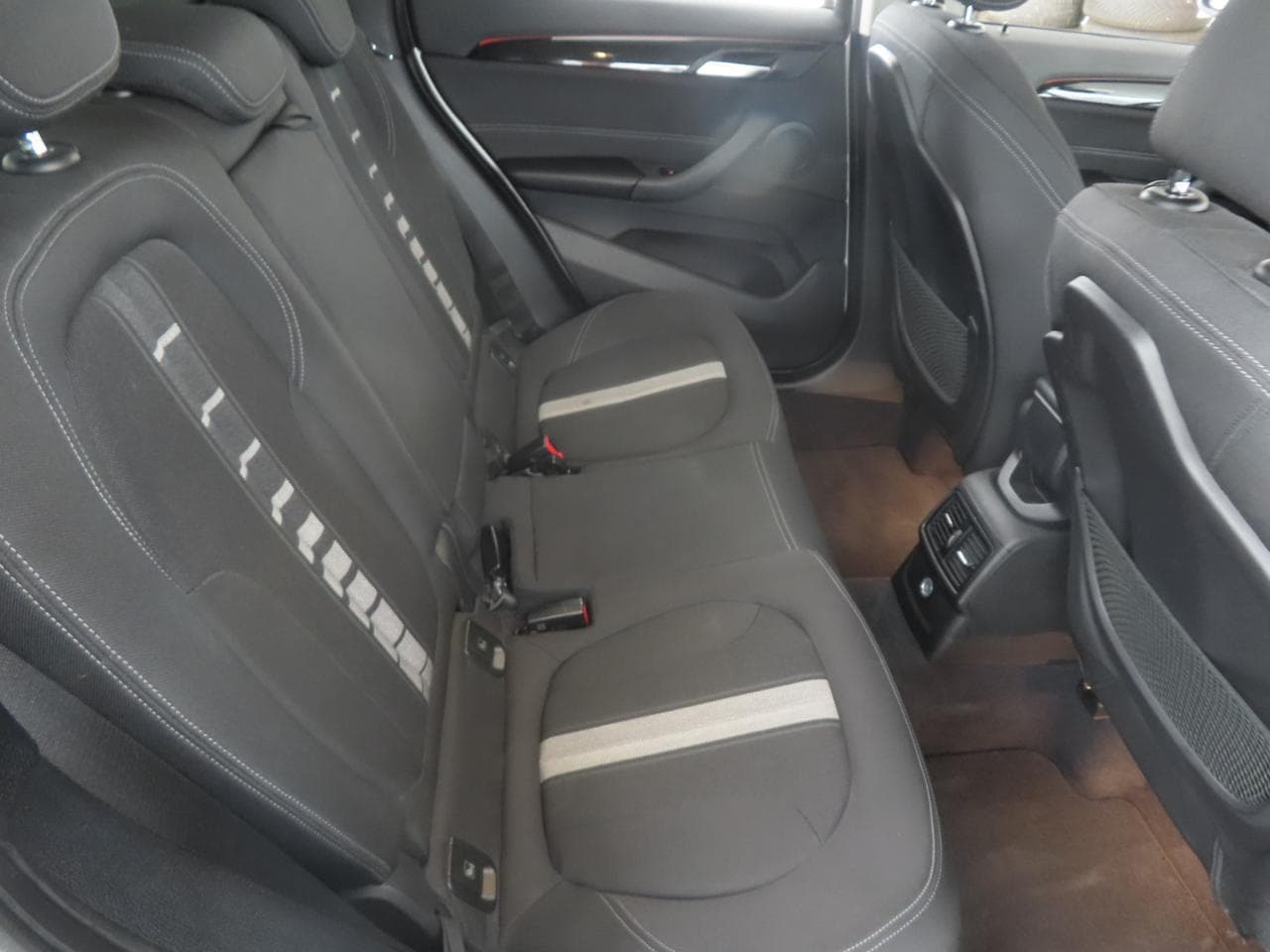 2016 BMW X1 - 13