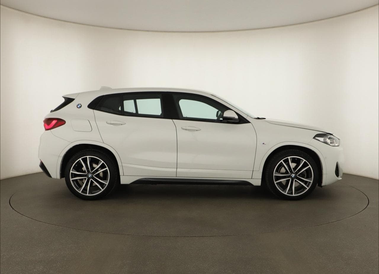 2021 BMW X2 - 8