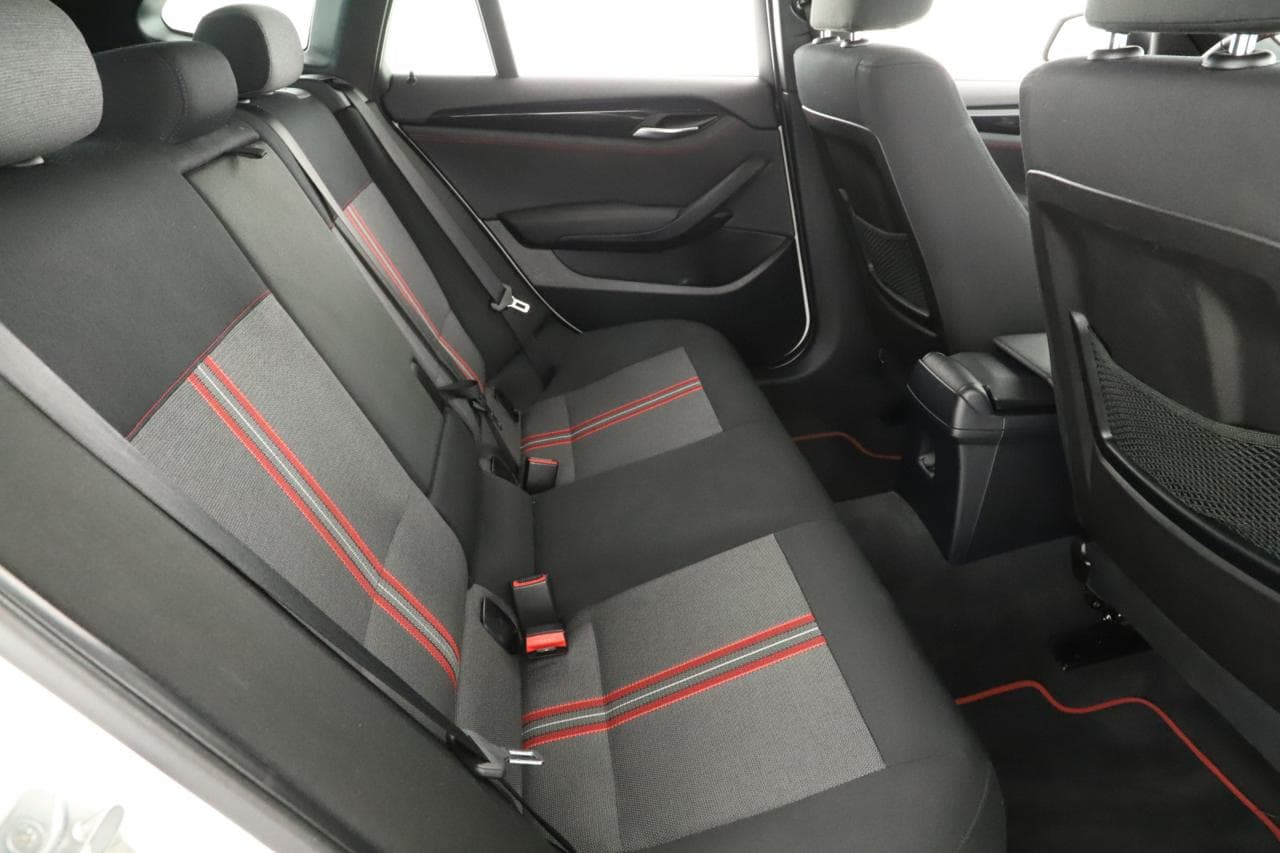 2015 BMW X1 - 11