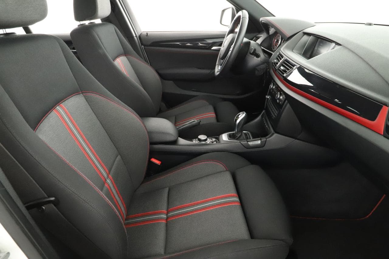 2015 BMW X1 - 10