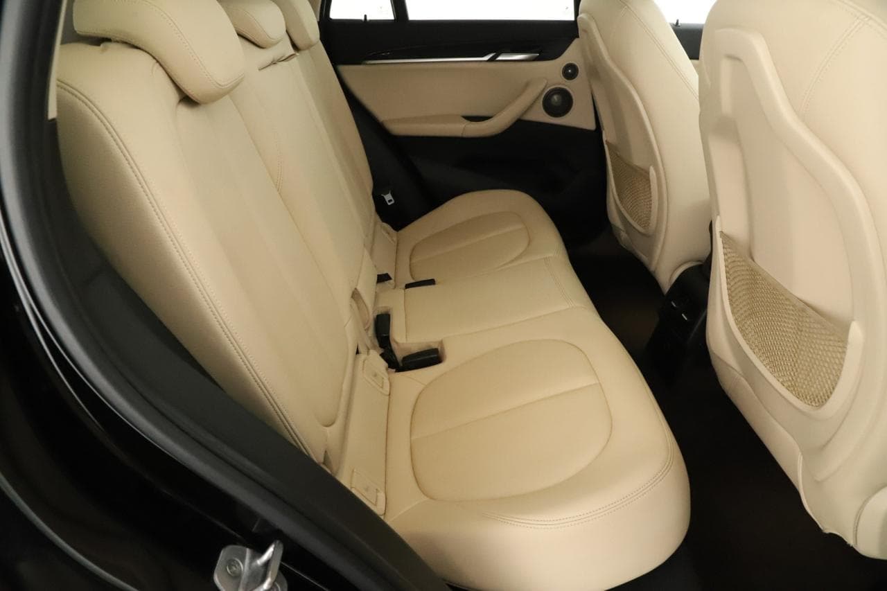 2017 BMW X1 - 11
