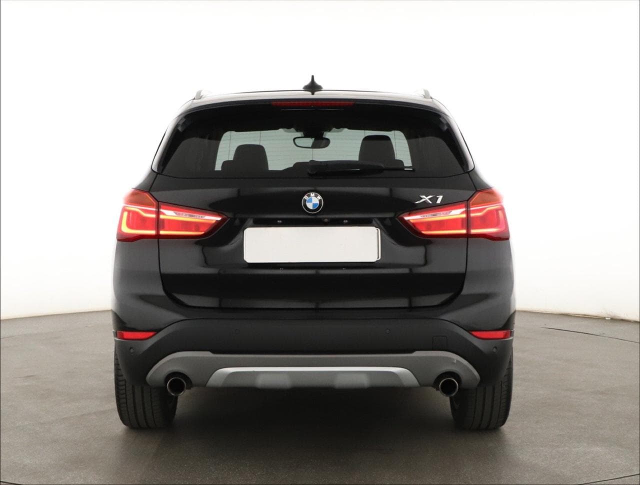 2017 BMW X1 - 6