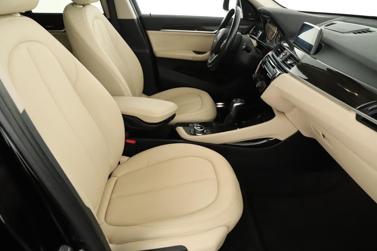 2017 BMW X1 - 10