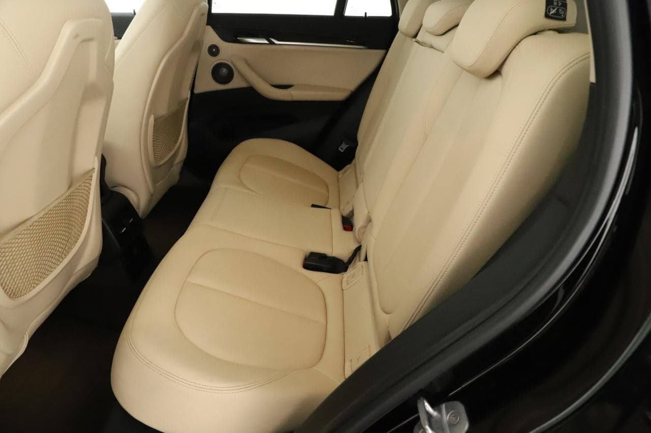 2017 BMW X1 - 12