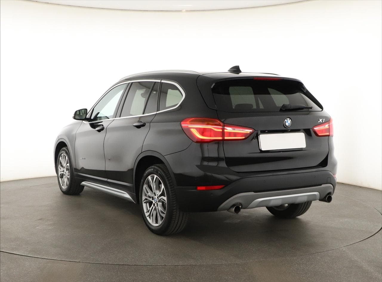 2017 BMW X1 - 5