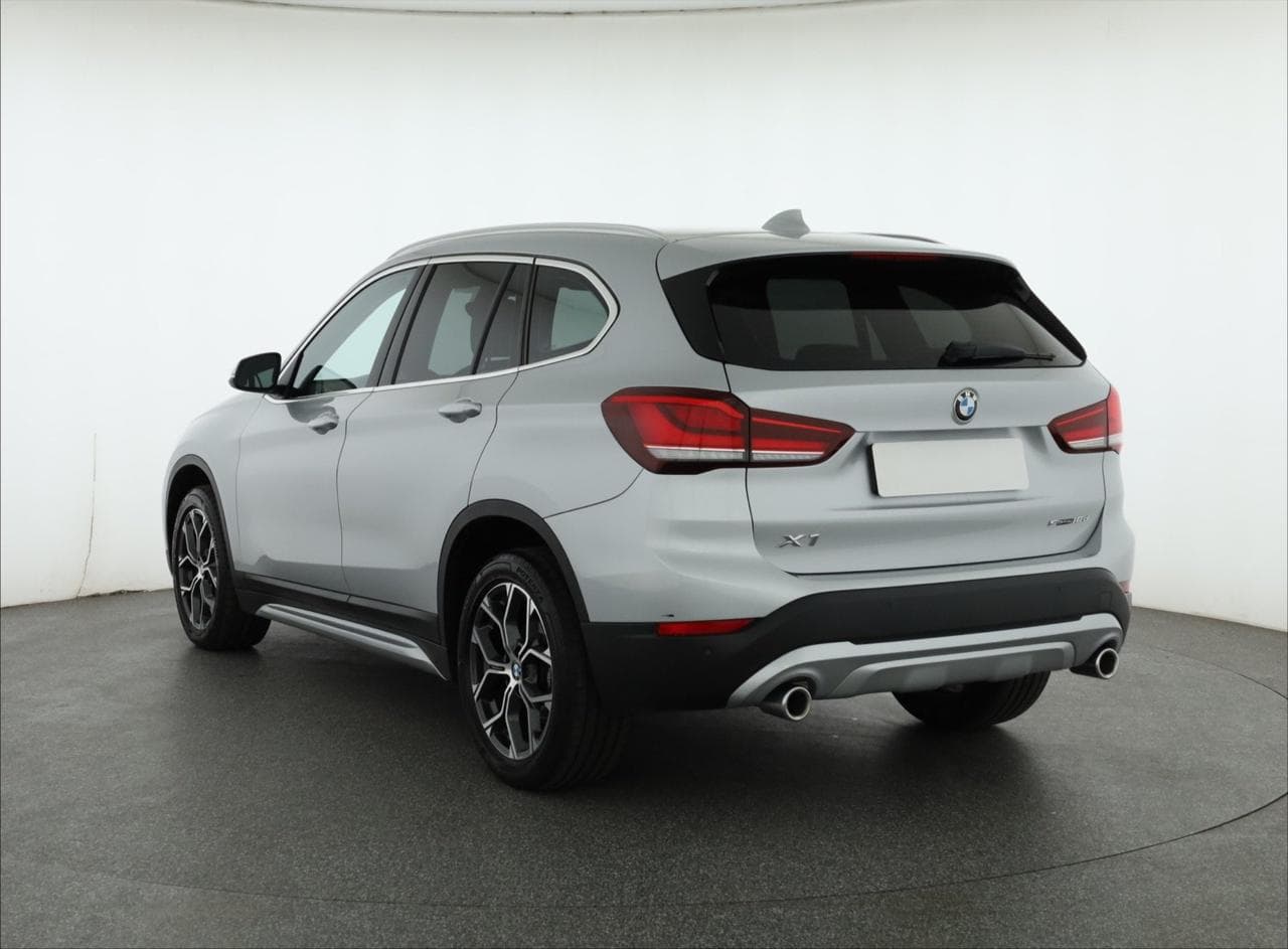 2020 BMW X1 - 5