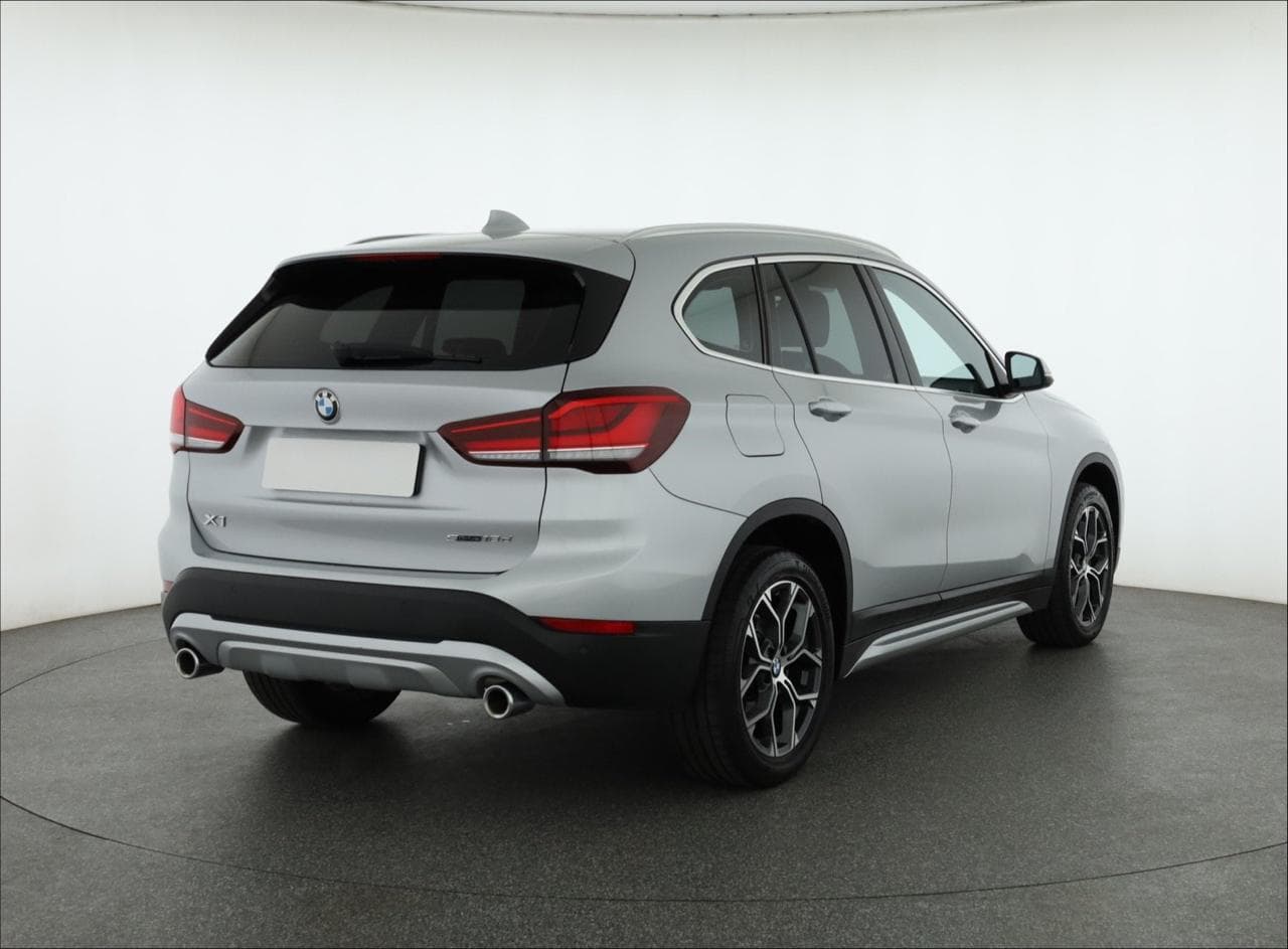 2020 BMW X1 - 7