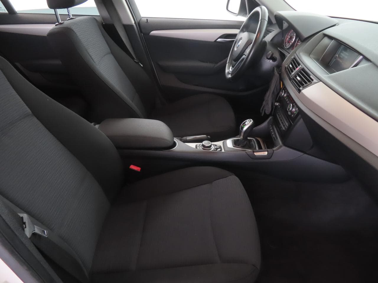 2013 BMW X1 - 12