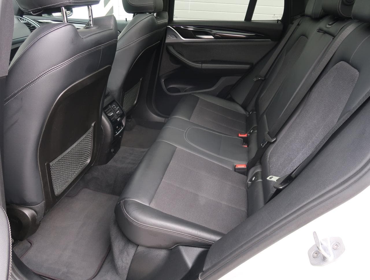 2018 BMW X3 - 15