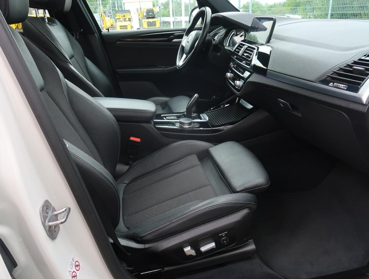 2018 BMW X3 - 12