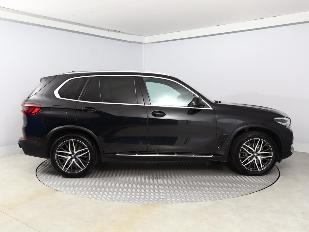 2021 BMW X5 - 8