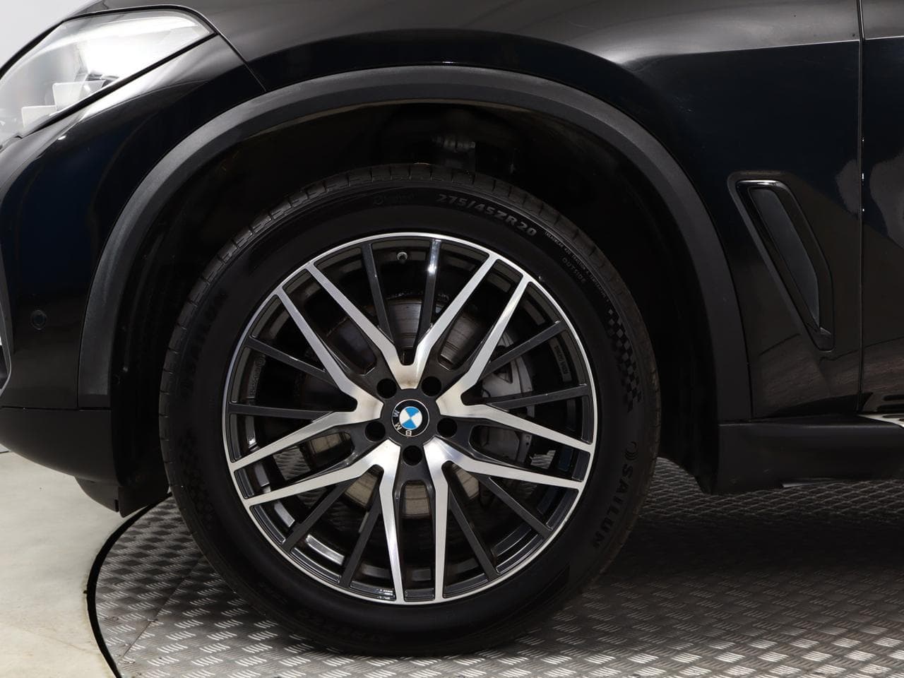 2021 BMW X5 - 19