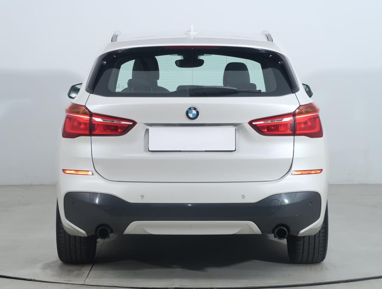 2017 BMW X1 - 6