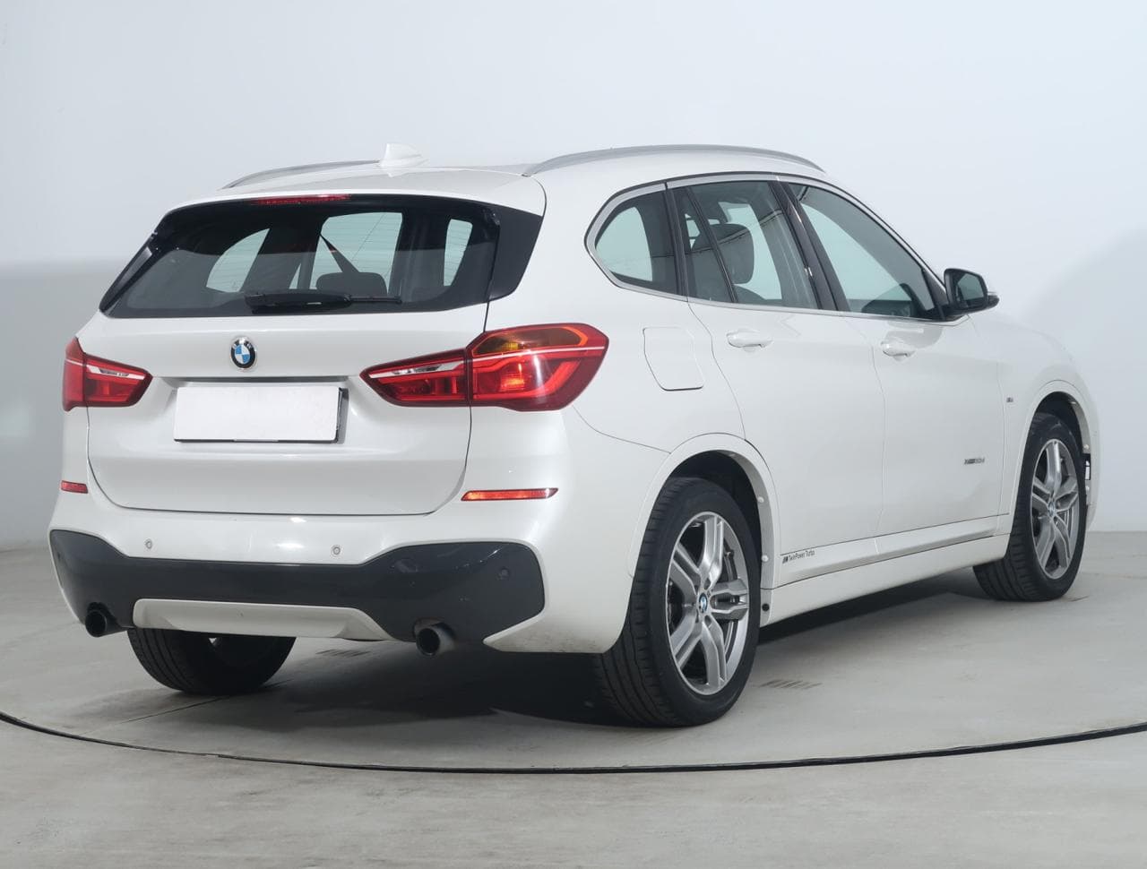 2017 BMW X1 - 7