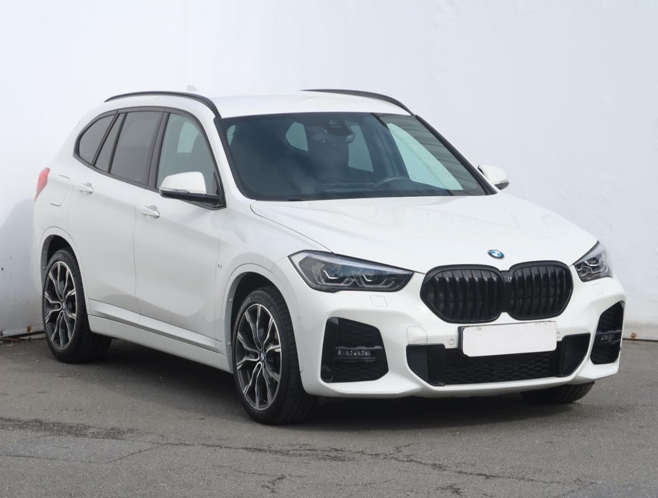 2022 BMW X1