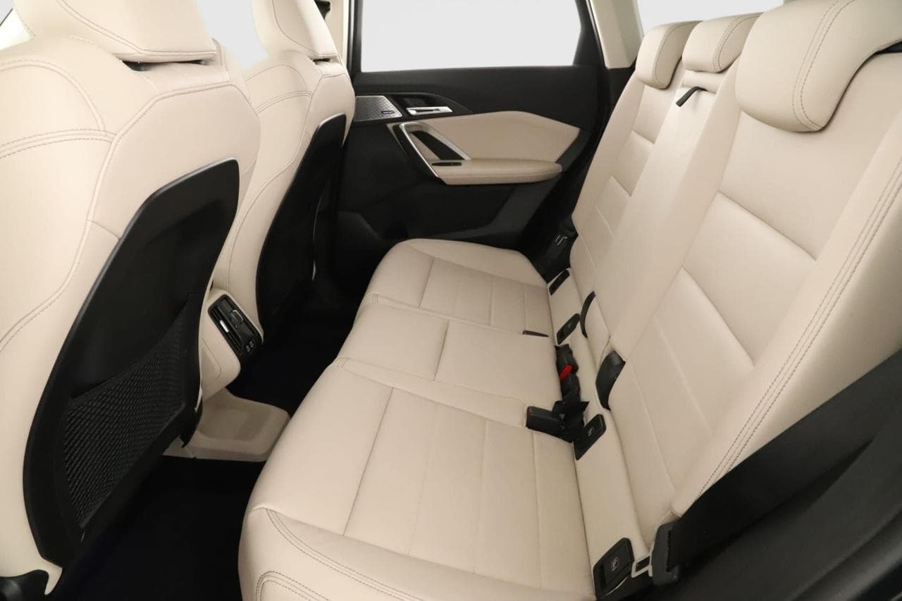 2023 BMW X1 - 12