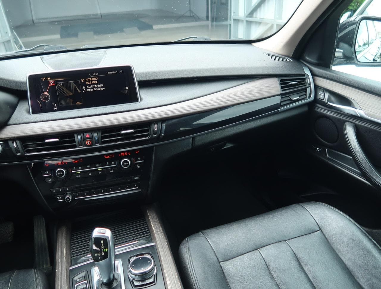2015 BMW X5 - 11