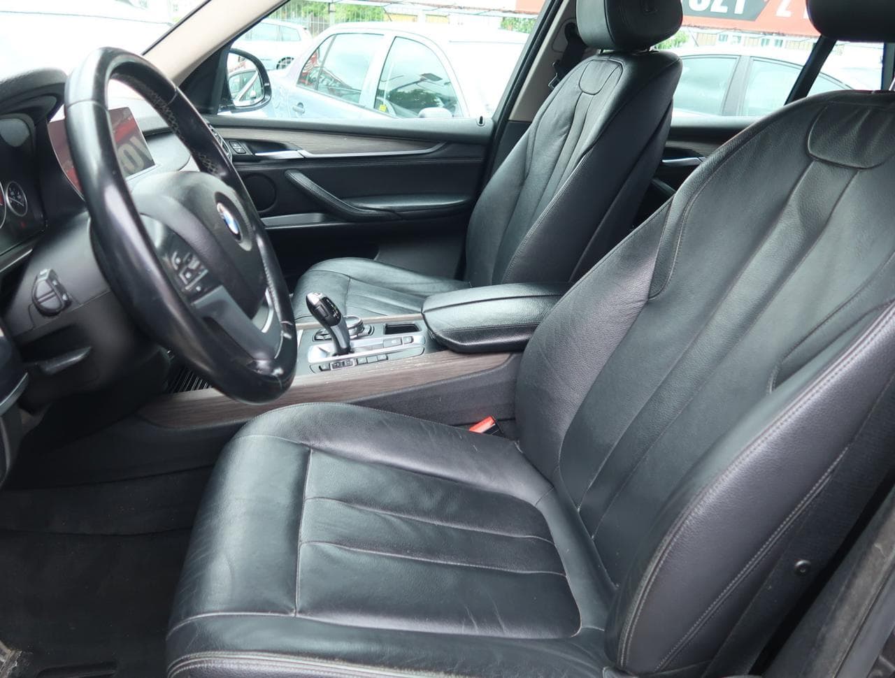 2015 BMW X5 - 16
