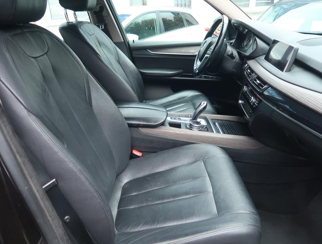 2015 BMW X5 - 12