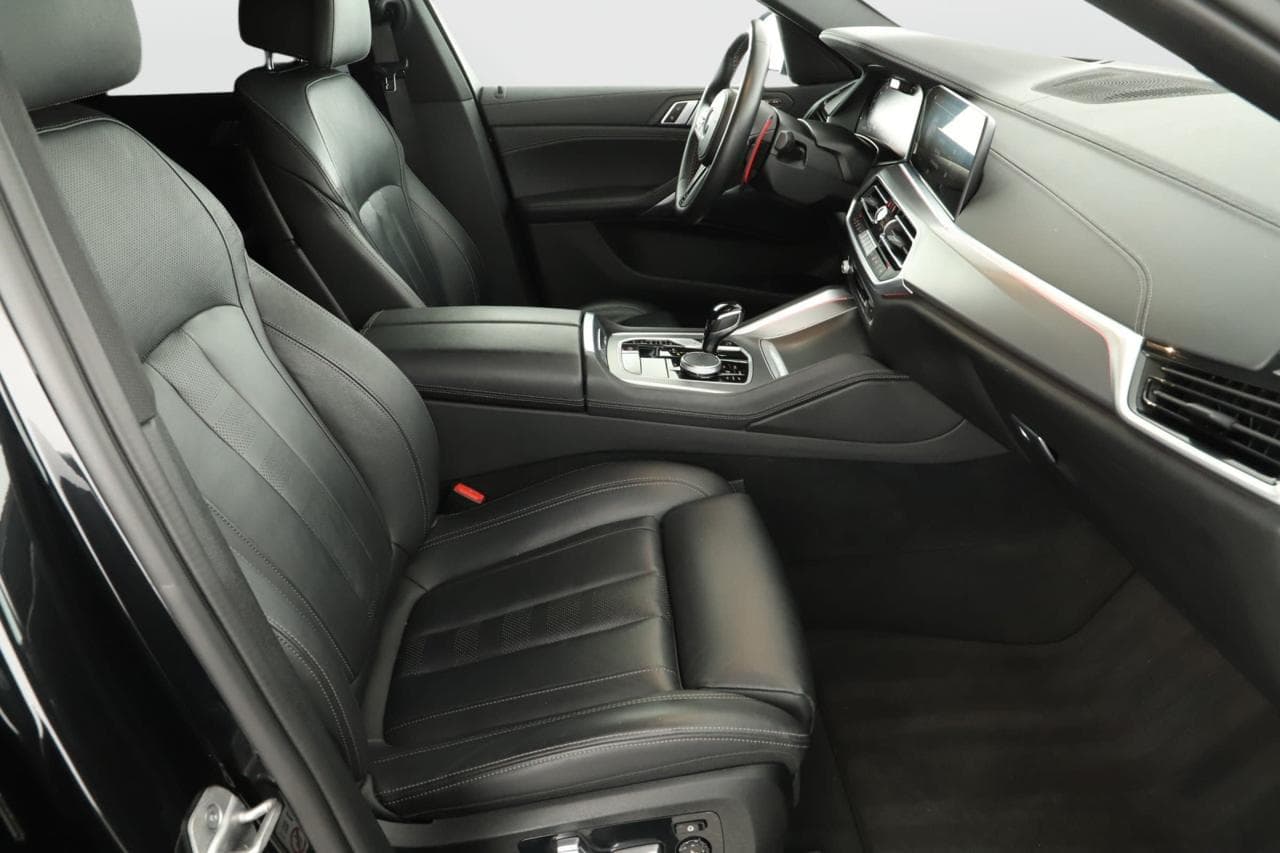 2021 BMW X6 - 10