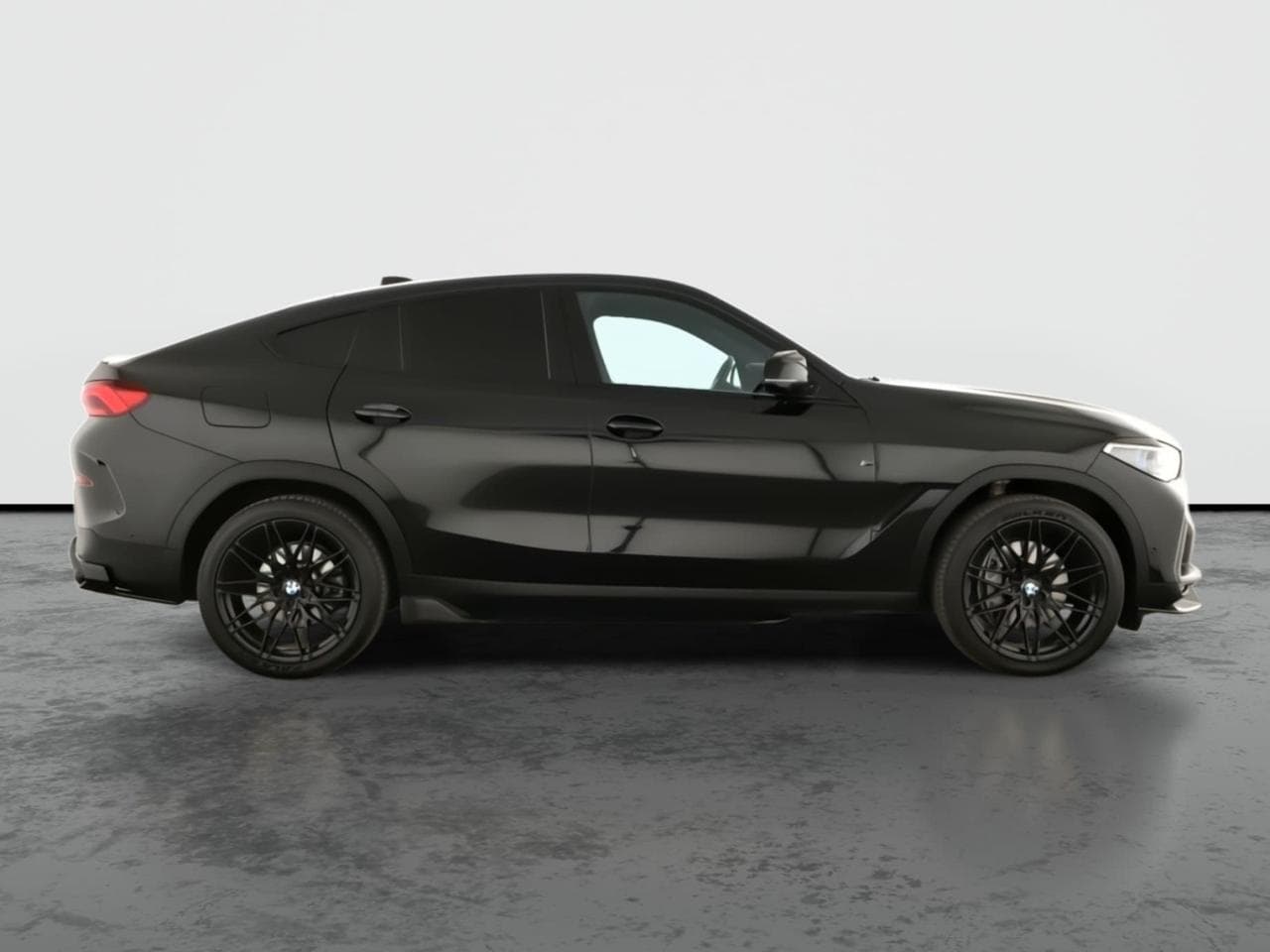 2021 BMW X6 - 8