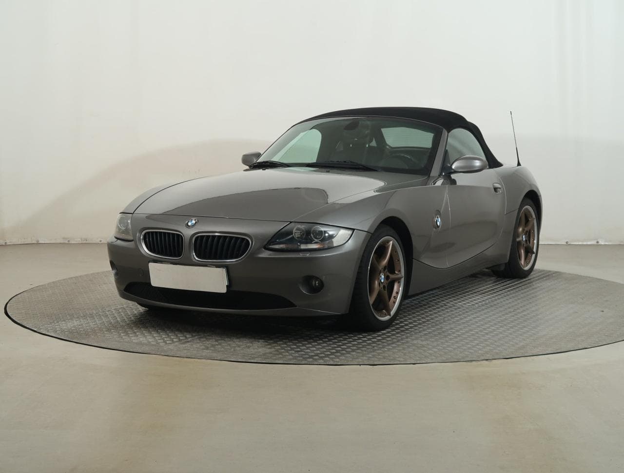 2005 BMW Z4 - 4