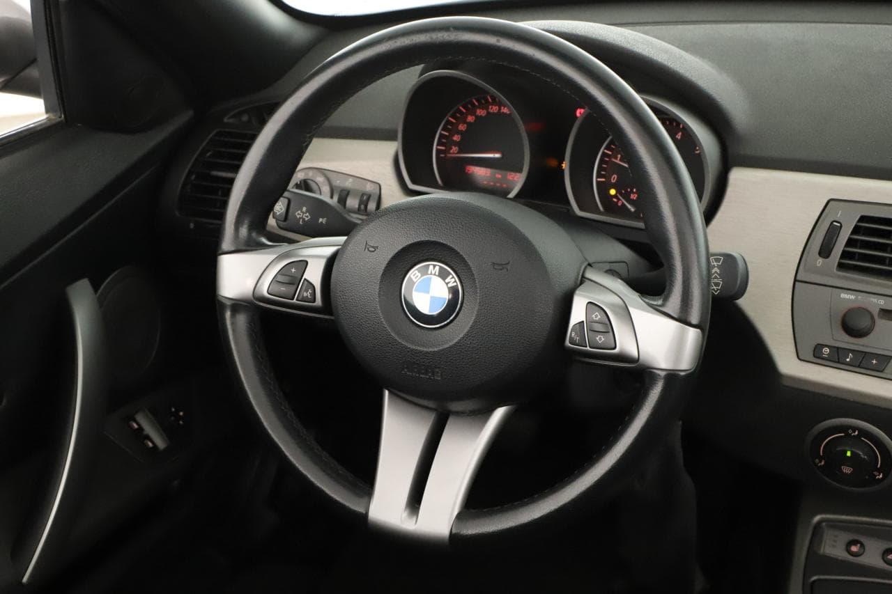 2005 BMW Z4 - 27