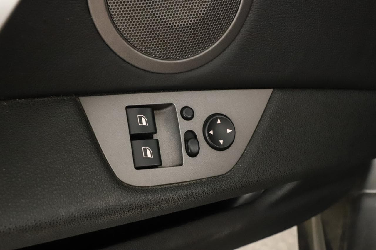 2005 BMW Z4 - 31