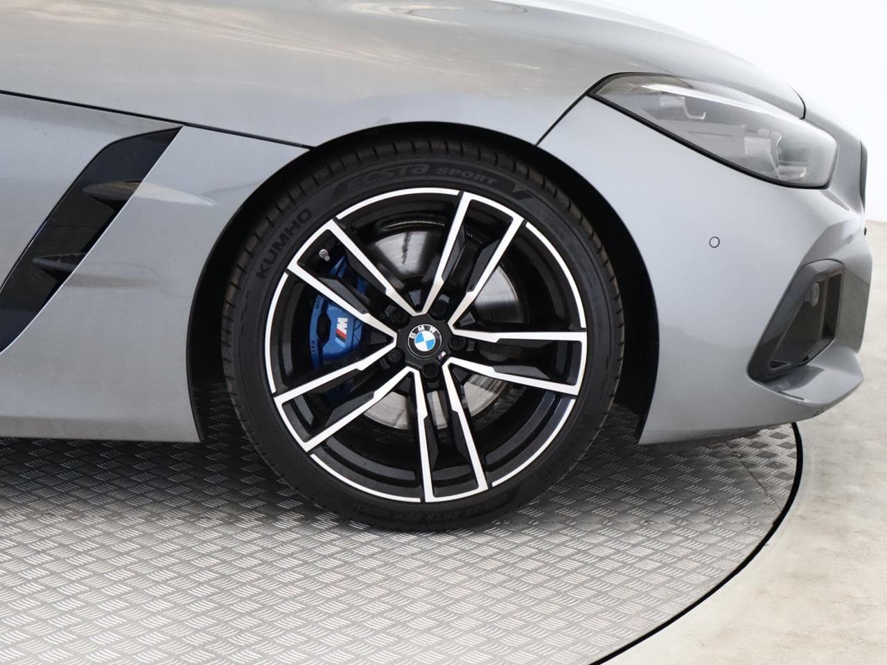 2024 BMW Z4 - 16