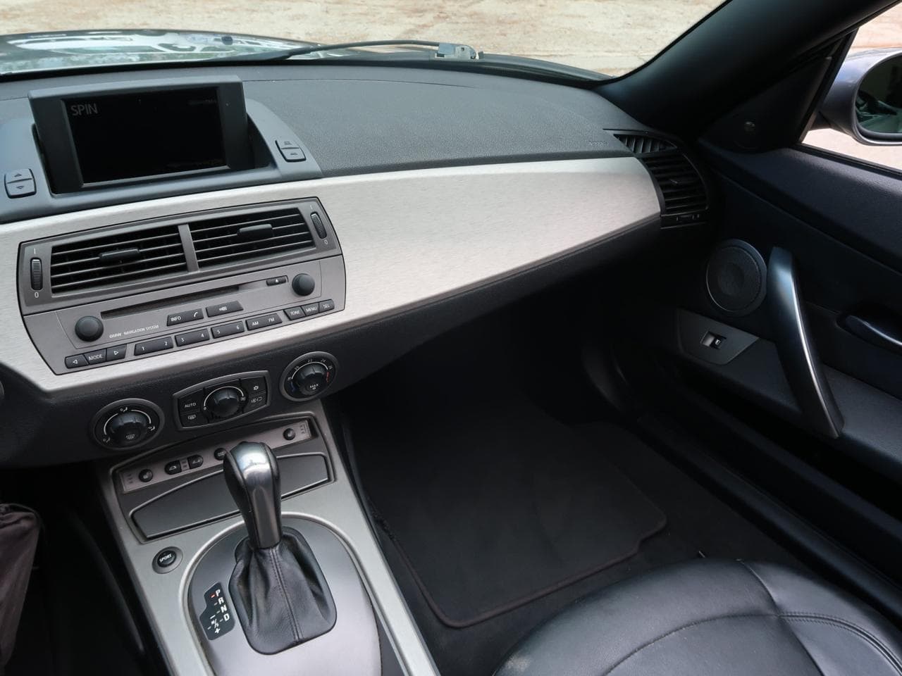 2003 BMW Z4 - 11