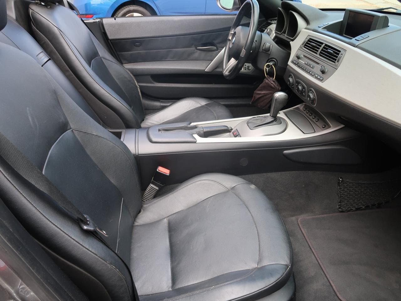 2003 BMW Z4 - 13