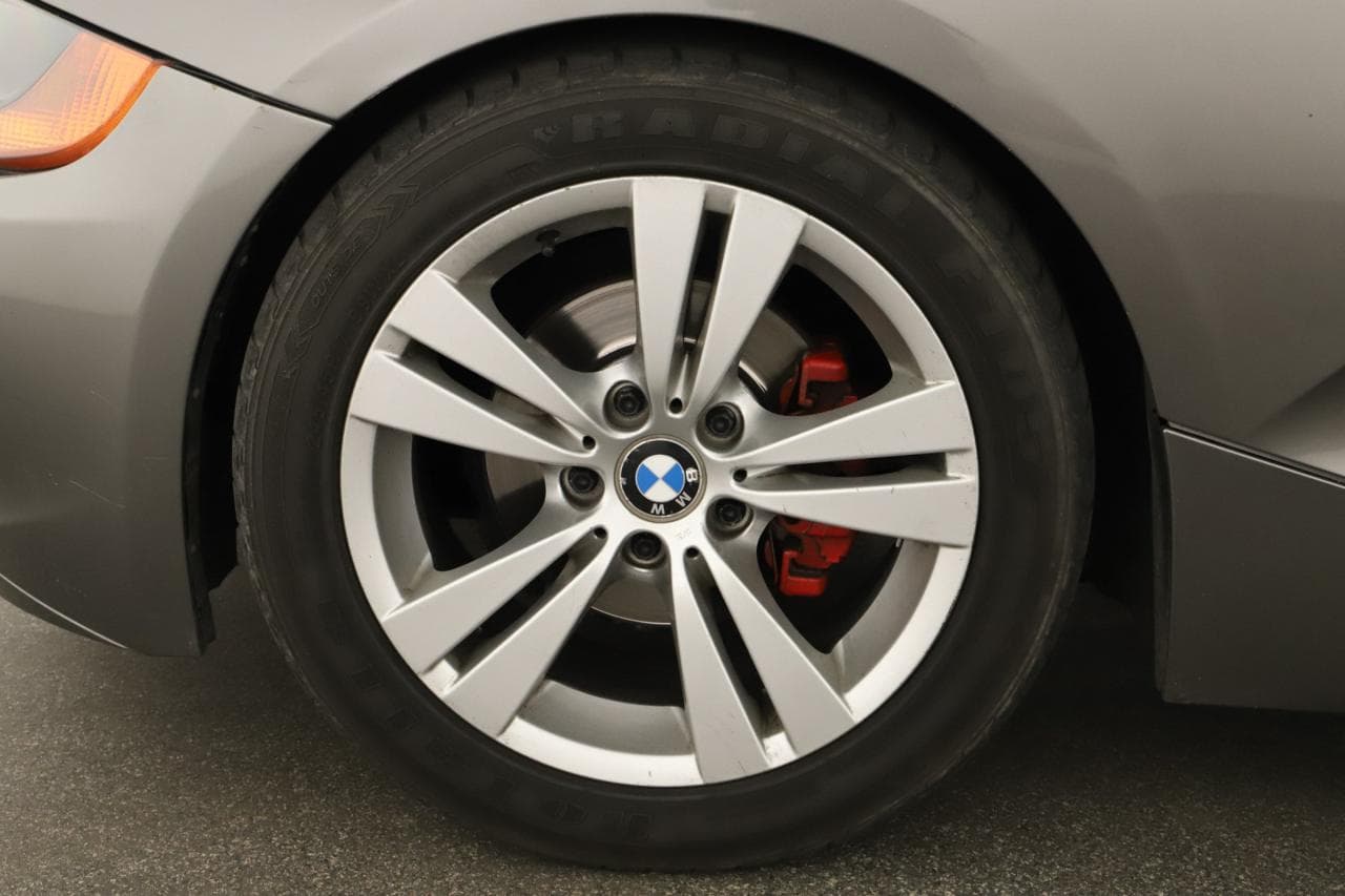 2004 BMW Z4 - 19