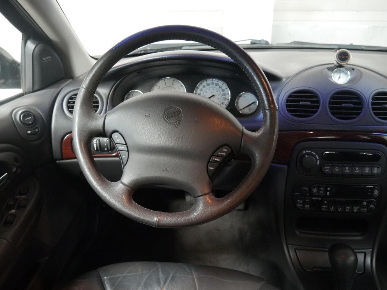1999 Chrysler 300C - 13