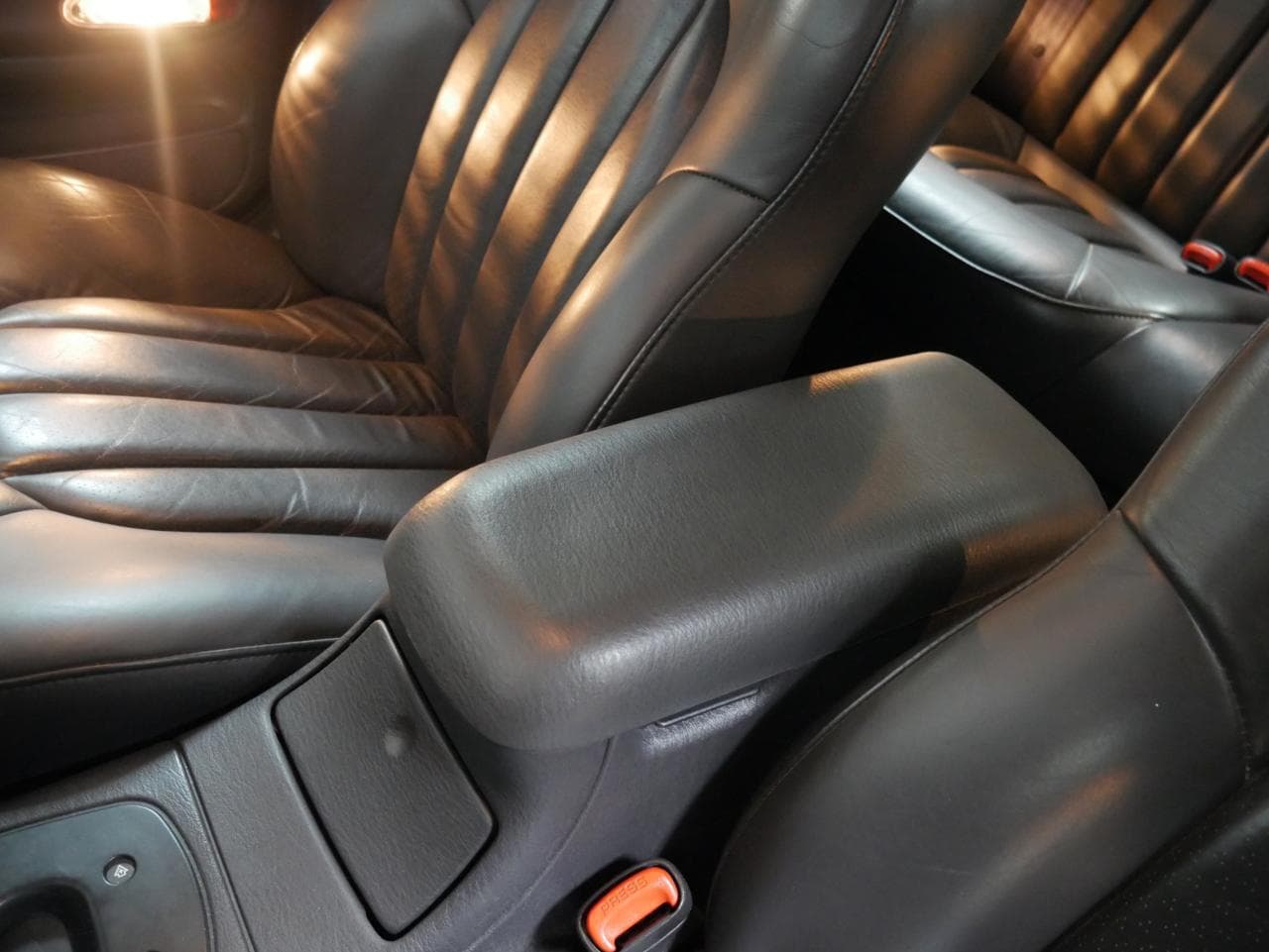1999 Chrysler 300C - 20