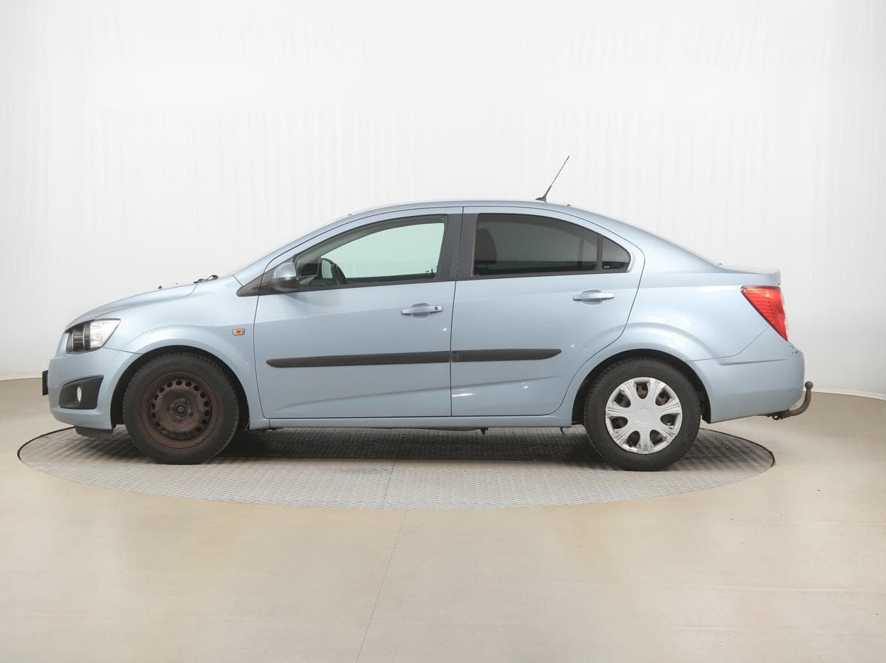 2012 Chevrolet AVEO - 4