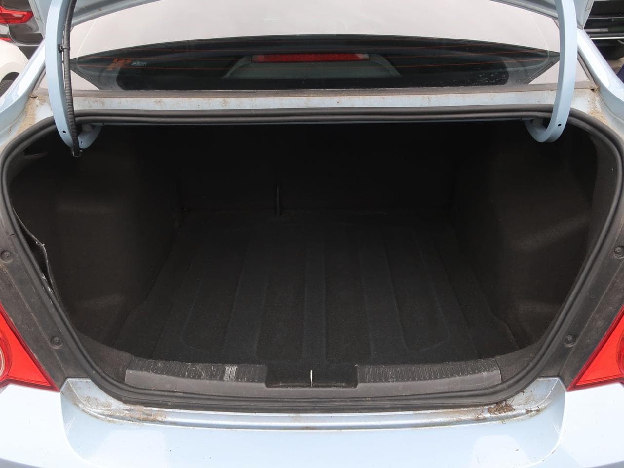 2012 Chevrolet AVEO - 19