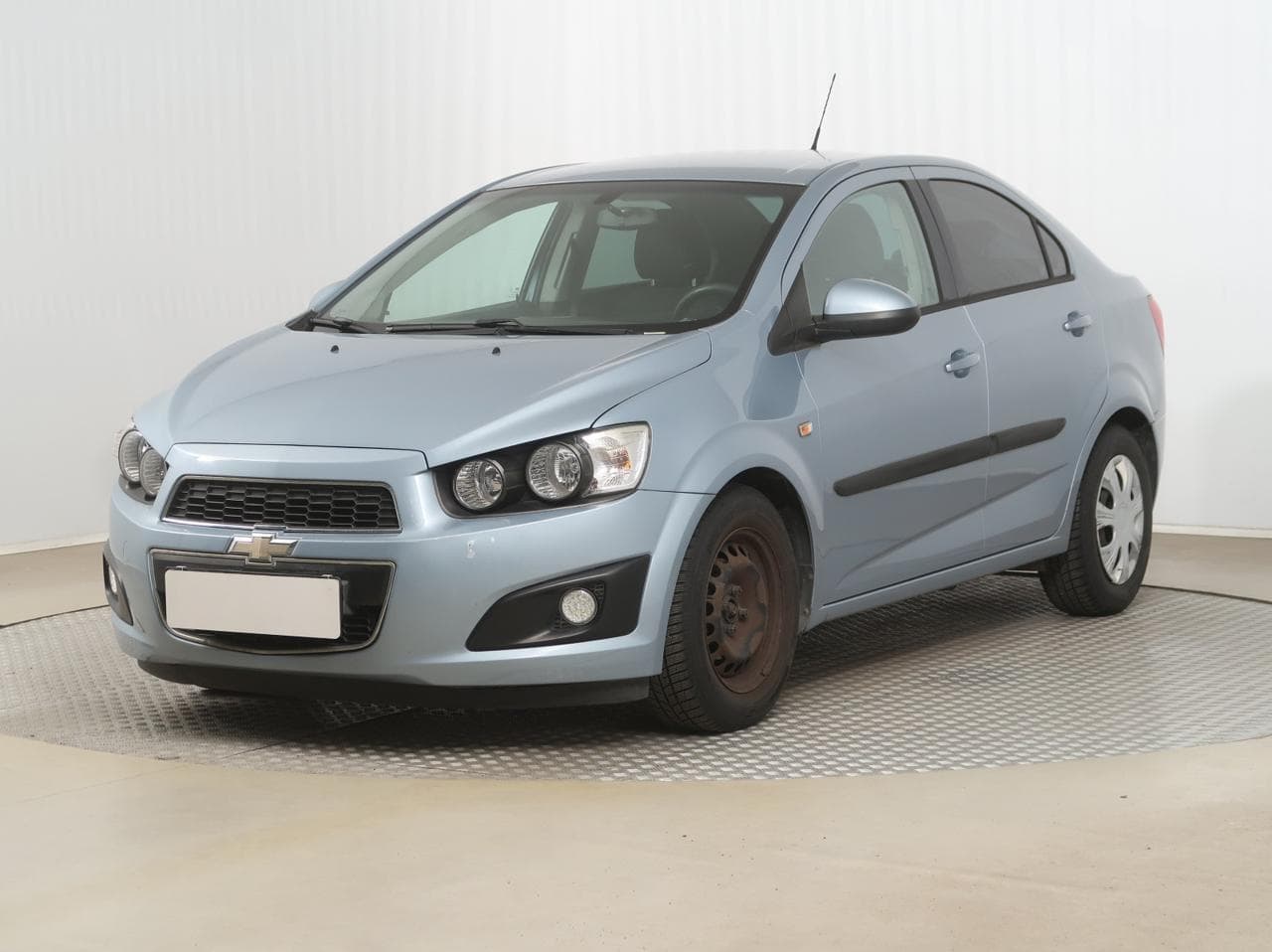 2012 Chevrolet AVEO - 3