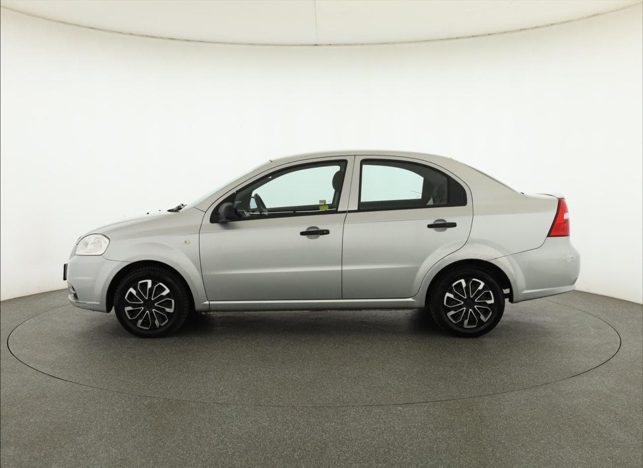 2010 Chevrolet AVEO - 4