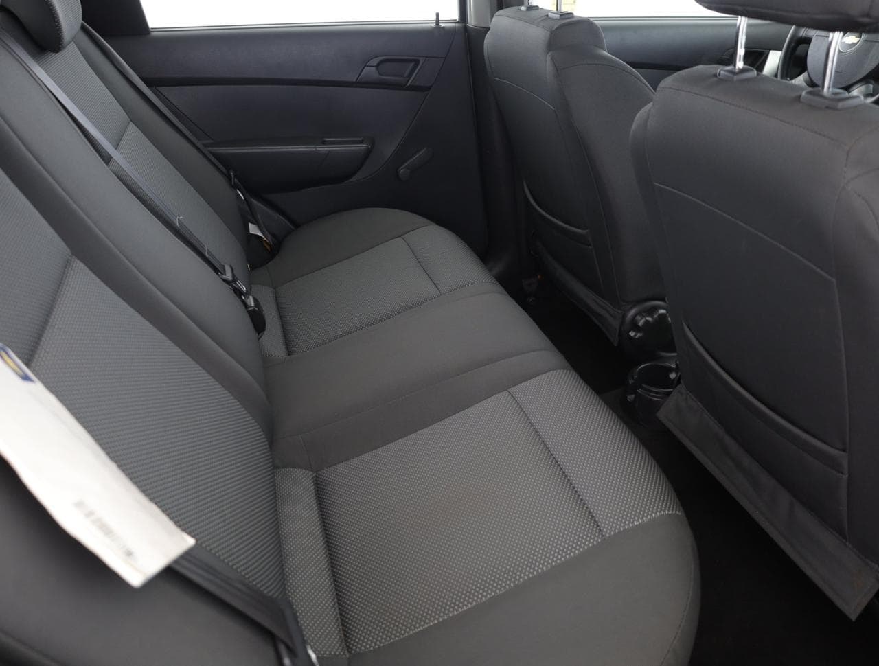 2010 Chevrolet AVEO - 11