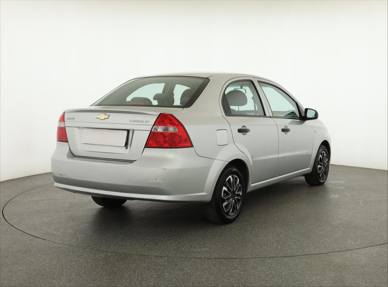 2010 Chevrolet AVEO - 7