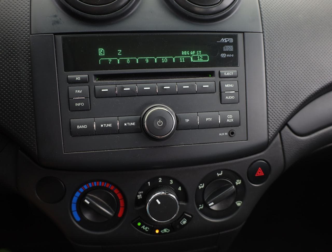 2010 Chevrolet AVEO - 15