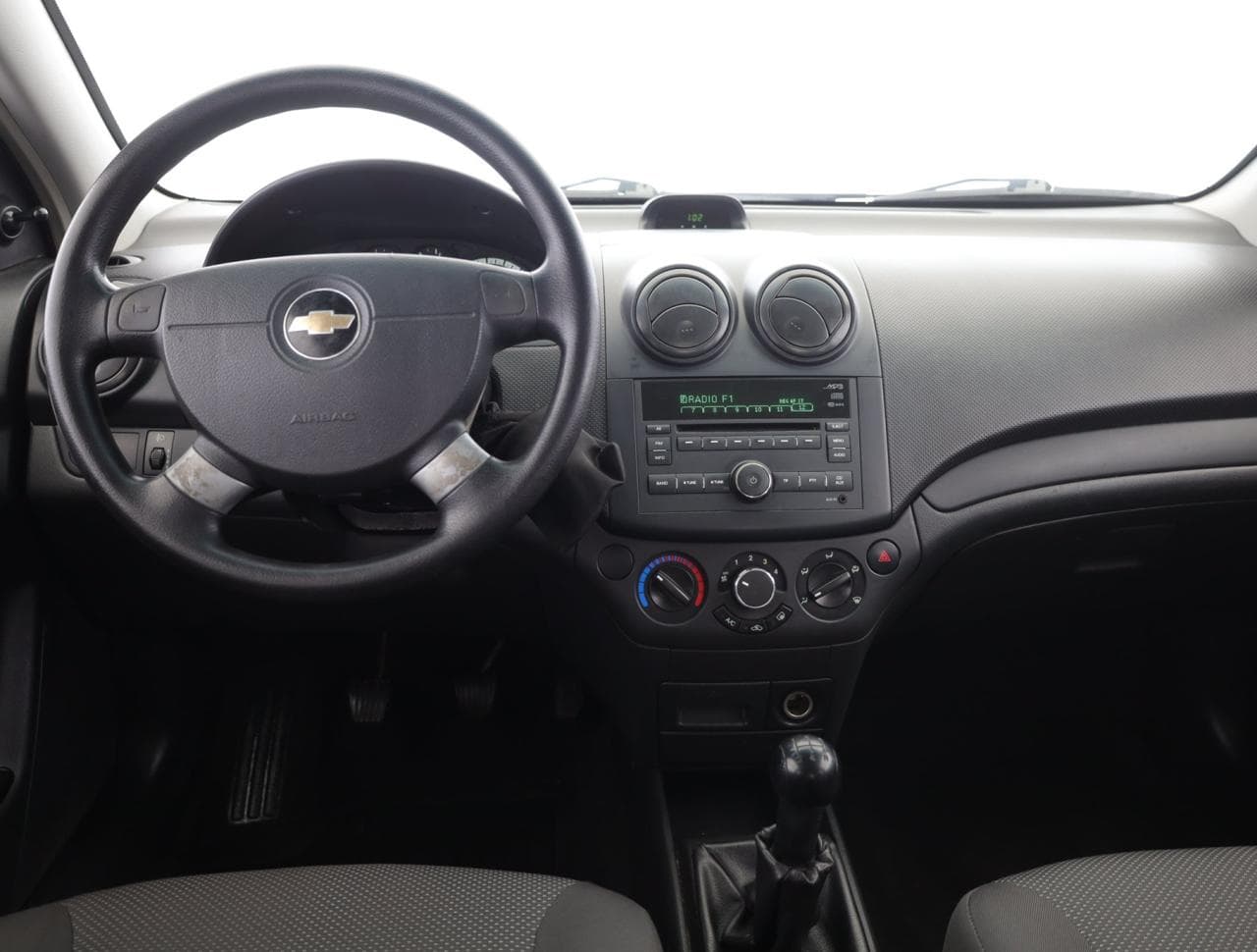 2010 Chevrolet AVEO - 9